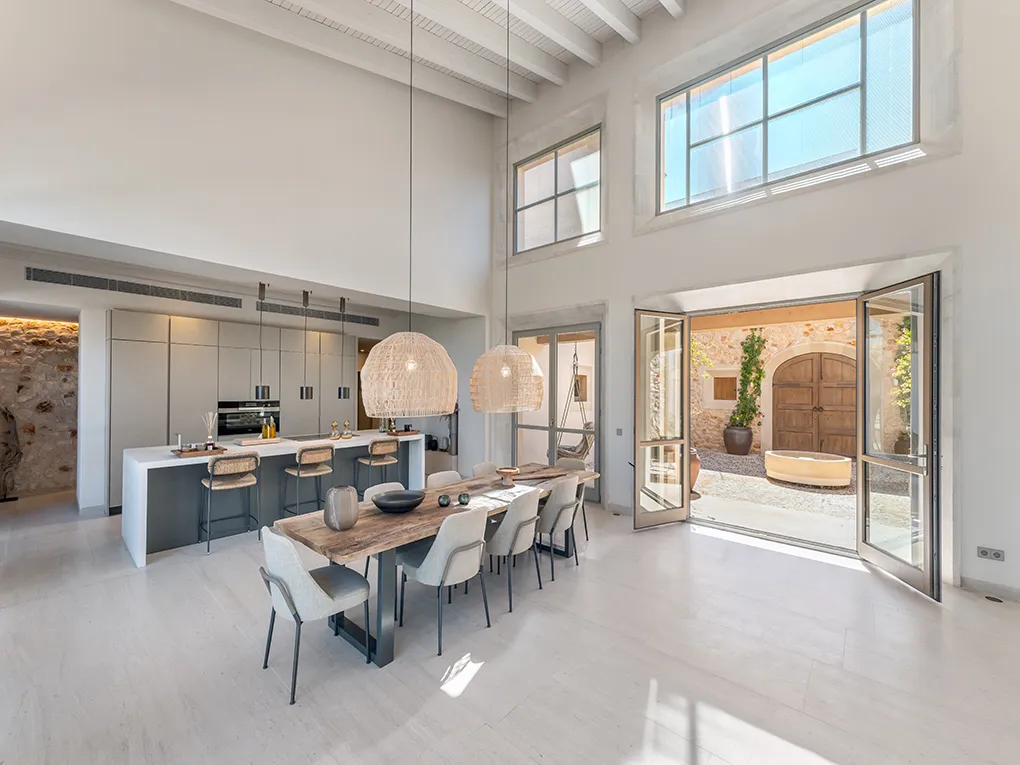 Luxury townhouse with an impressive garden-7