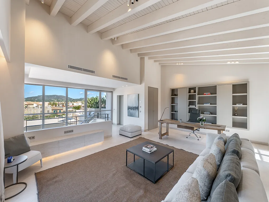 Luxury townhouse with an impressive garden-12