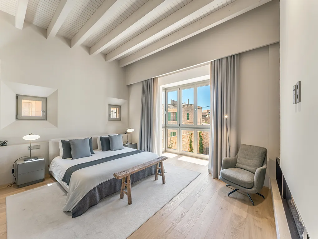 Luxury townhouse with an impressive garden-8