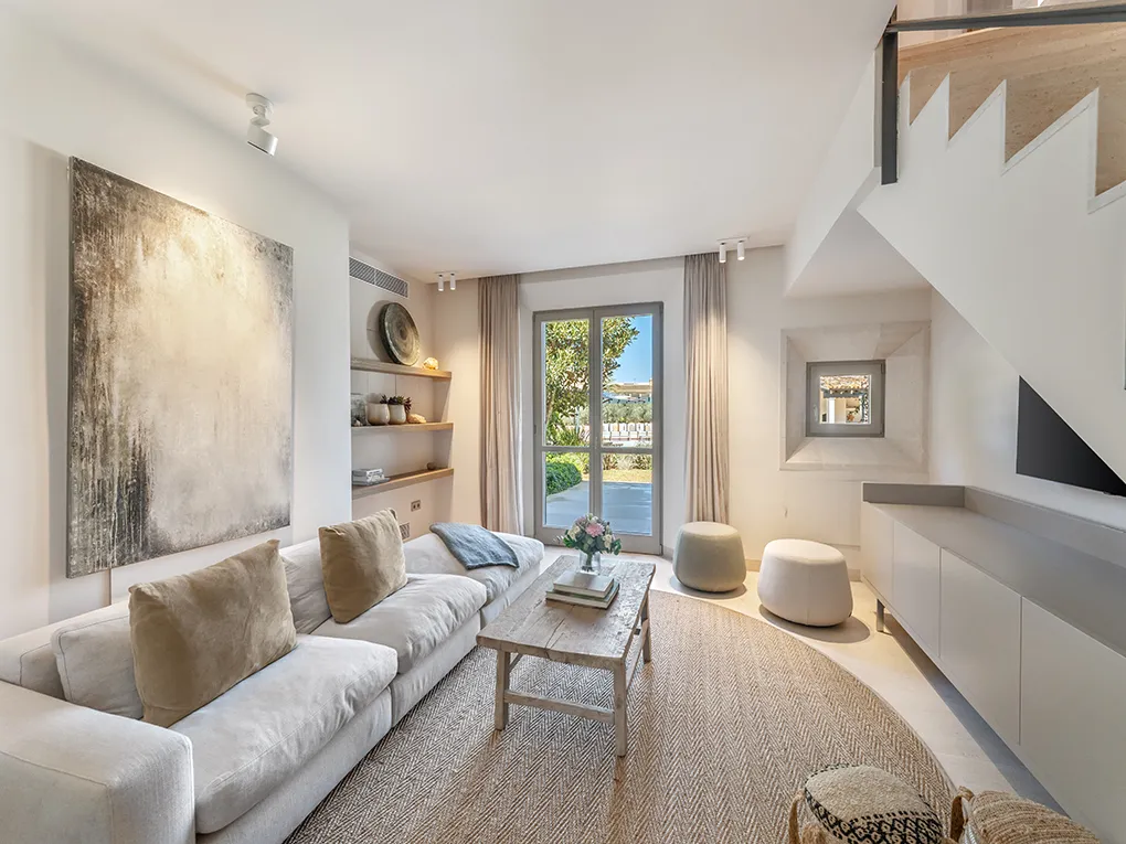 Luxury townhouse with an impressive garden-5