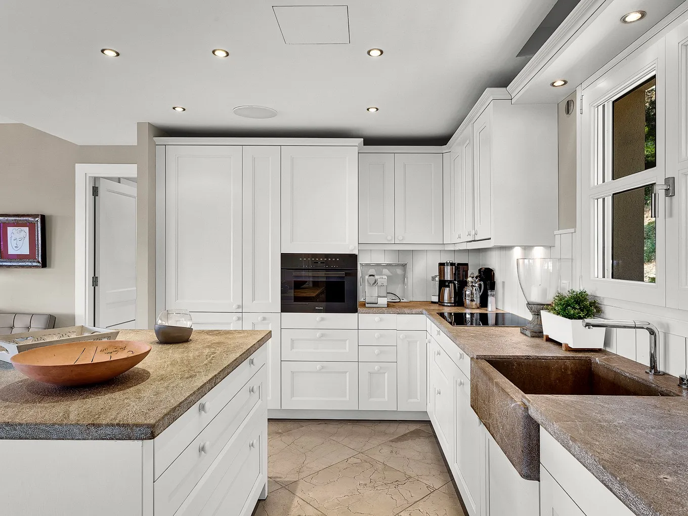 Luksusowy penthouse z zapierającym dech w piersiach widokiem na port-9