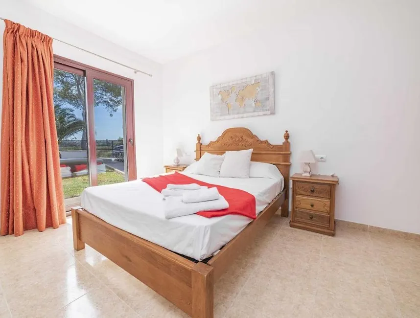 "VILLA MENORCA" feriebolig i Alcudia-12