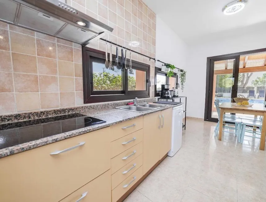 "VILLA MENORCA" feriebolig i Alcudia-11