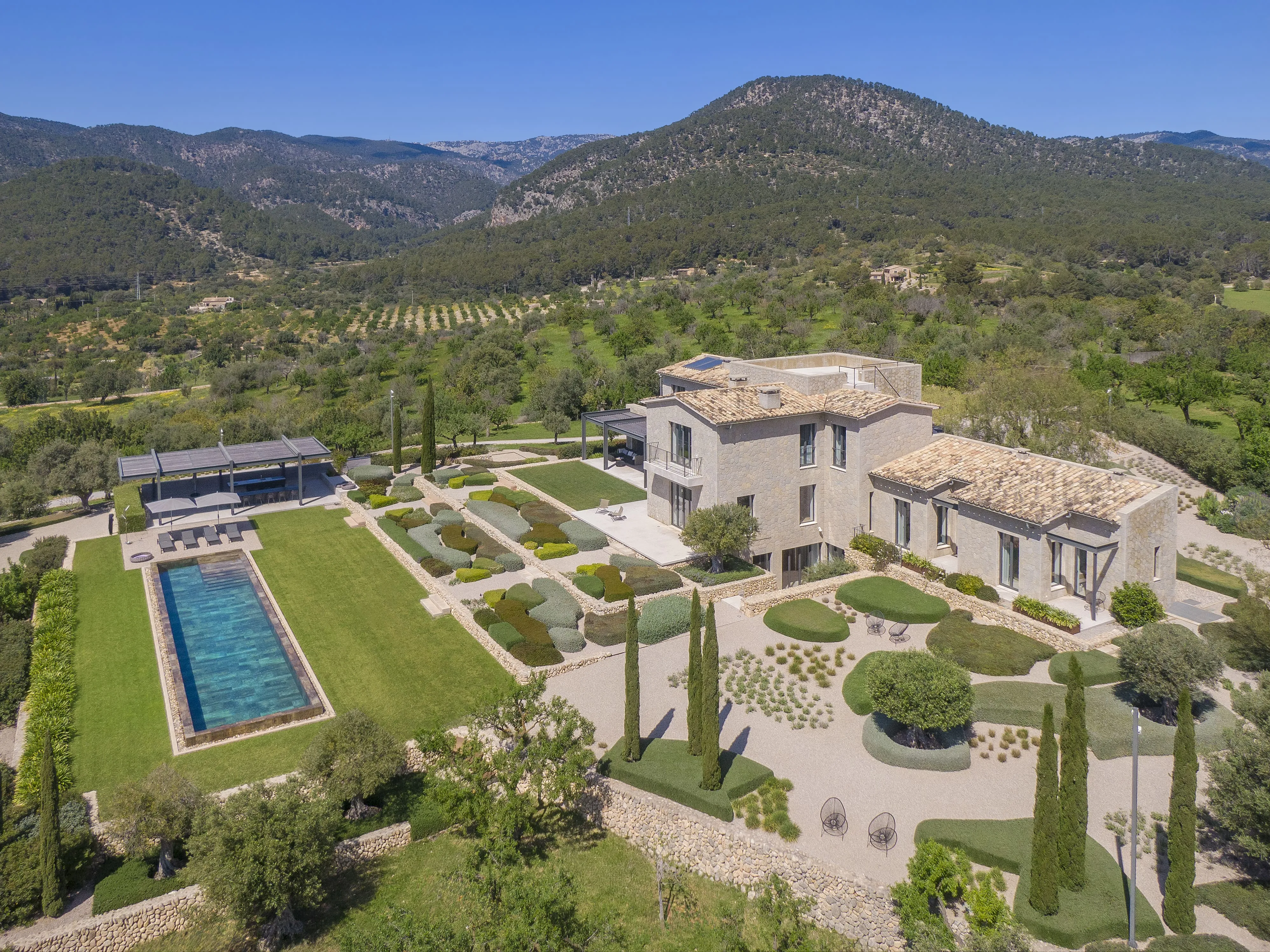 A finca where architecture and nature blend in harmony near Santa Maria-3