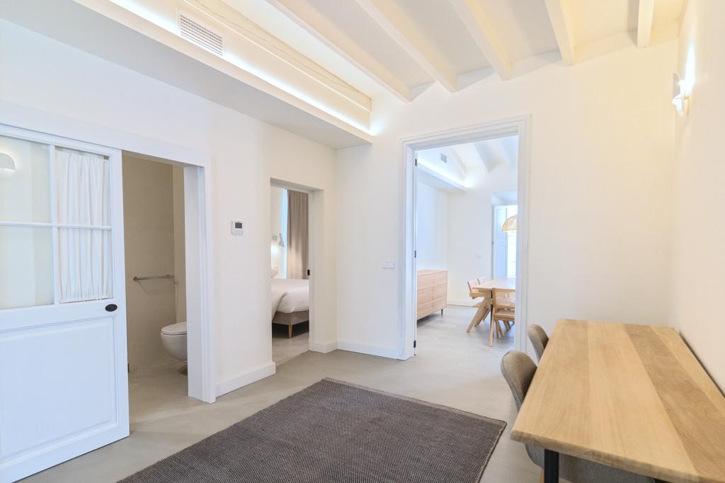 Stylish modernly renovated apartment in the center of Inca-2