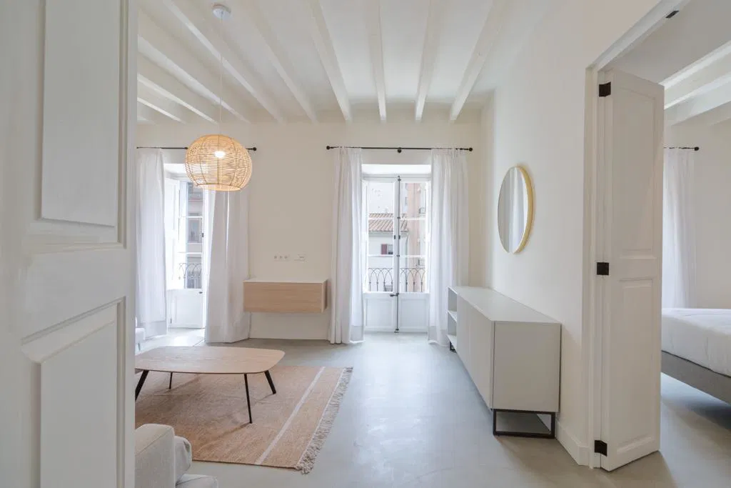 Stylish modernly renovated apartment in the center of Inca-3