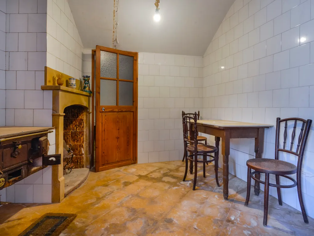 Historisk bygning med gårdhave i Llucmajor-6