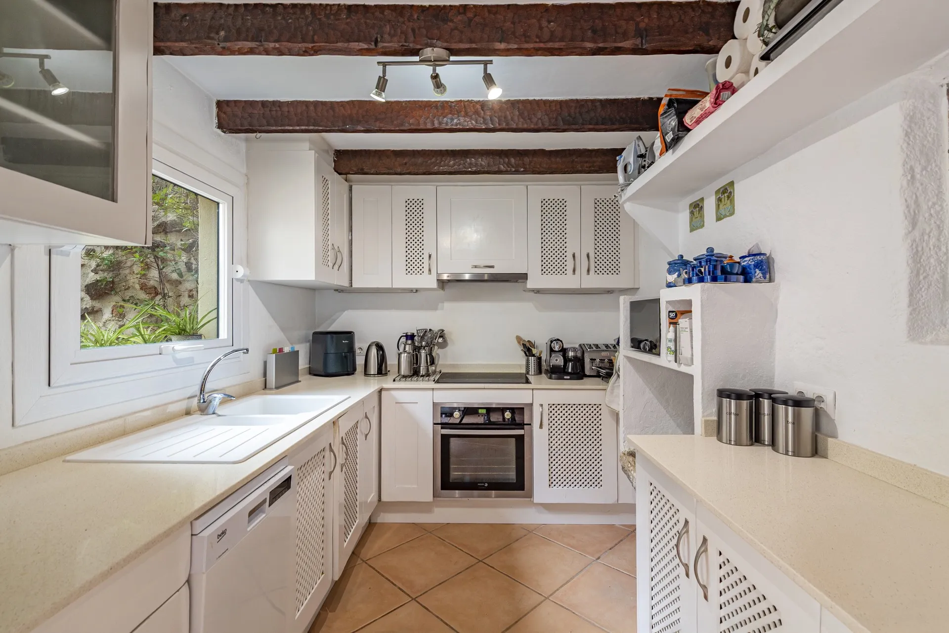 Lovely townhouse in the heart of Pollensa with outdoor space-8