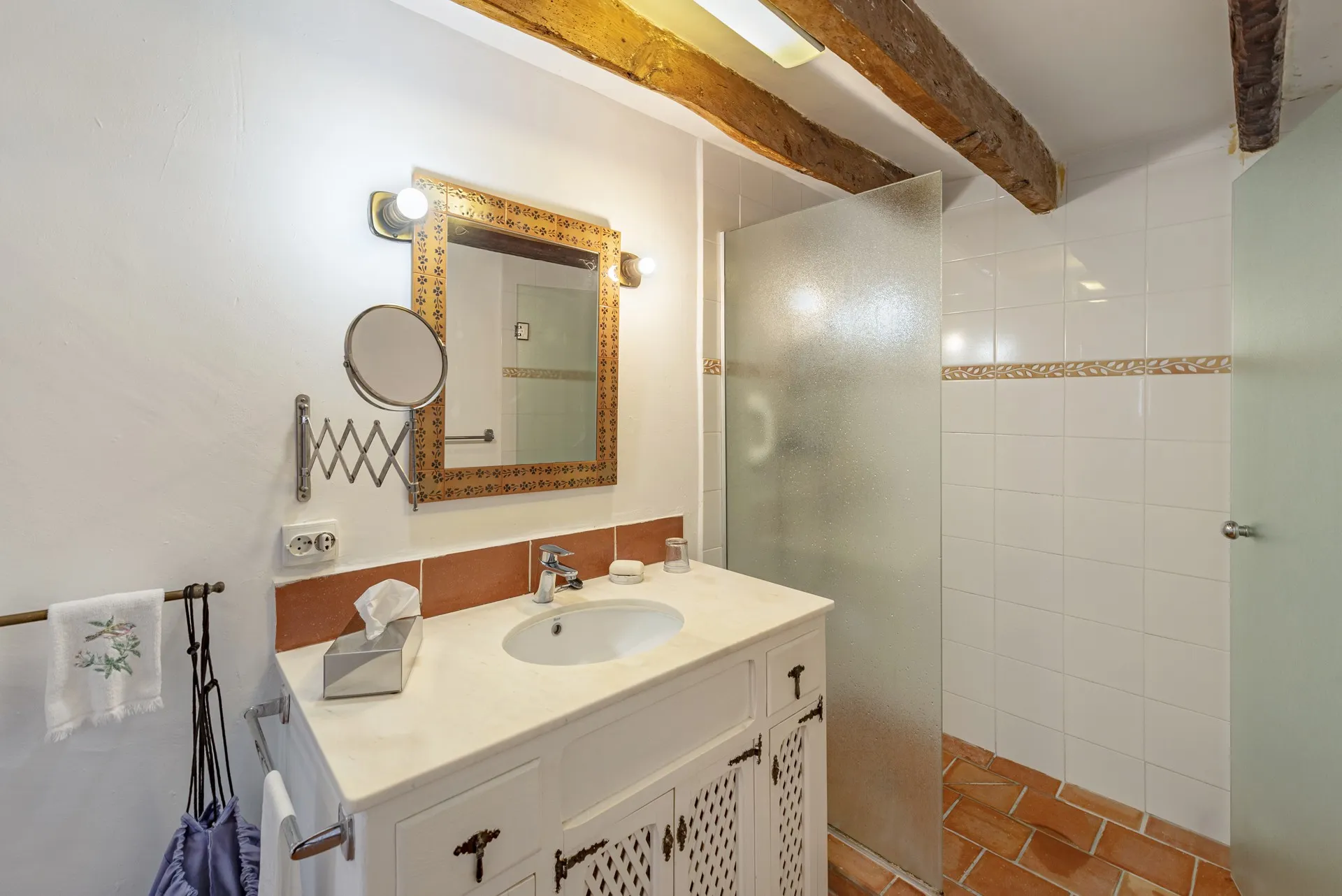 Lovely townhouse in the heart of Pollensa with outdoor space-12