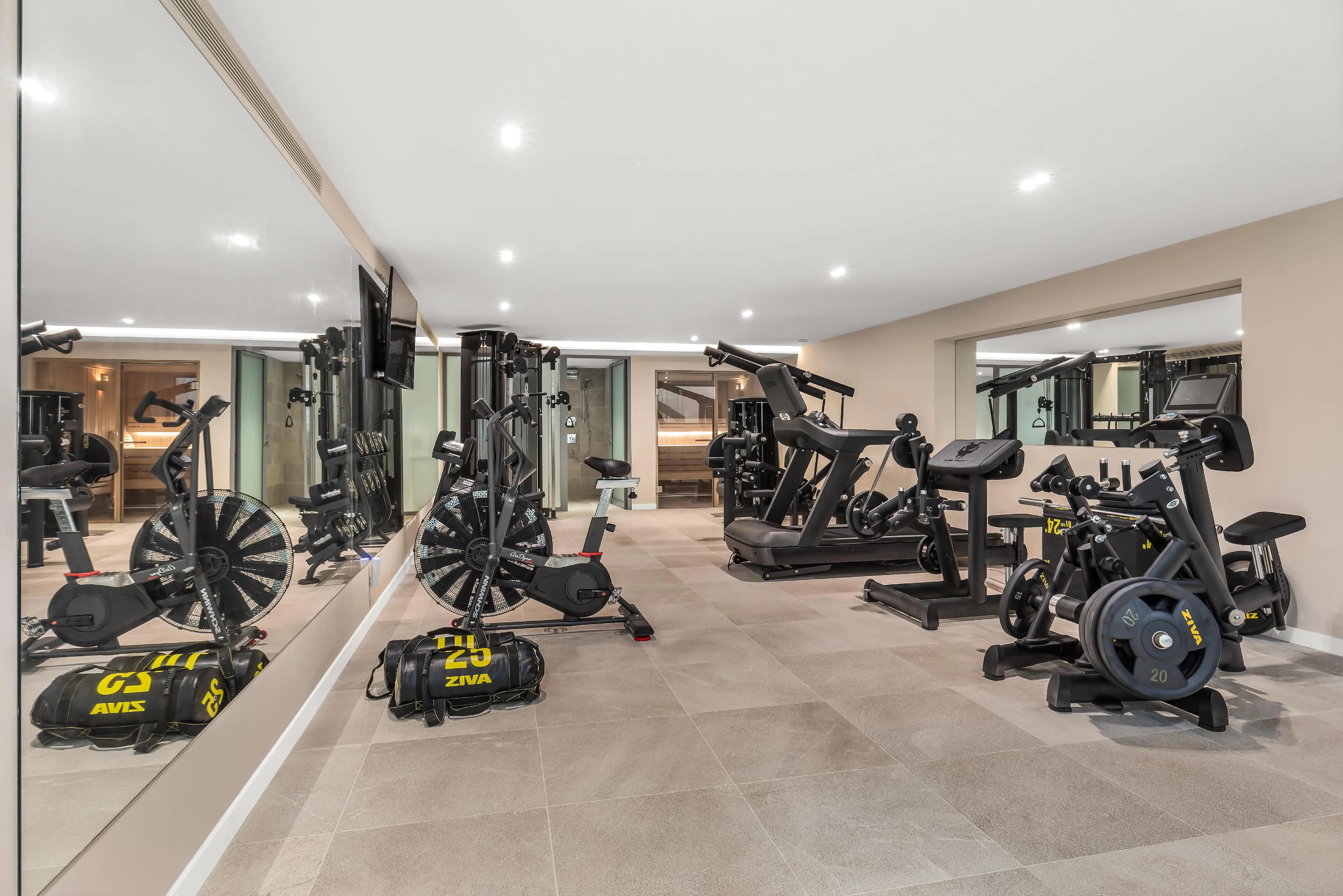 First-class sea view villa within walking distance to the port of Portals-20