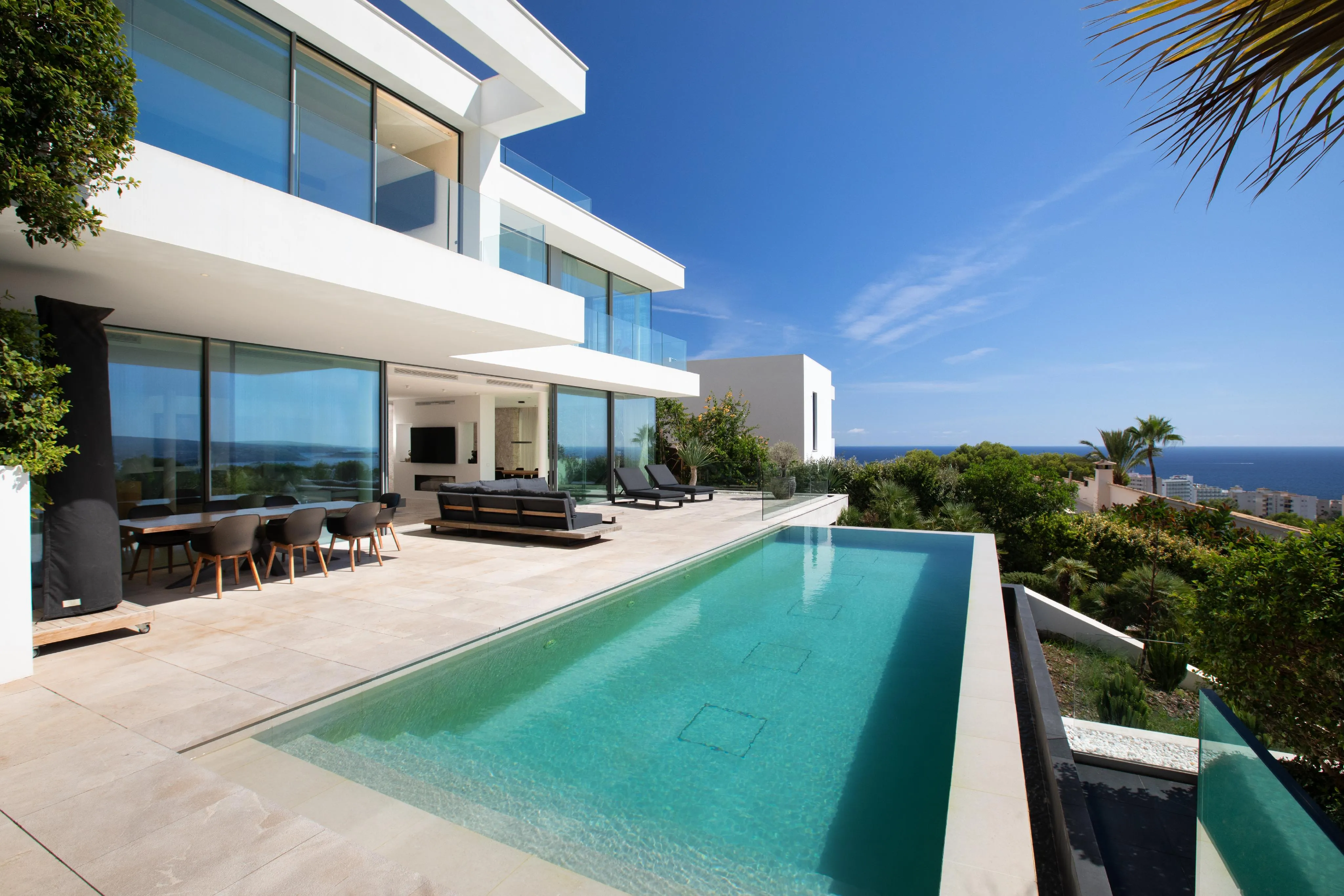 First-class sea view villa within walking distance to the port of Portals-22