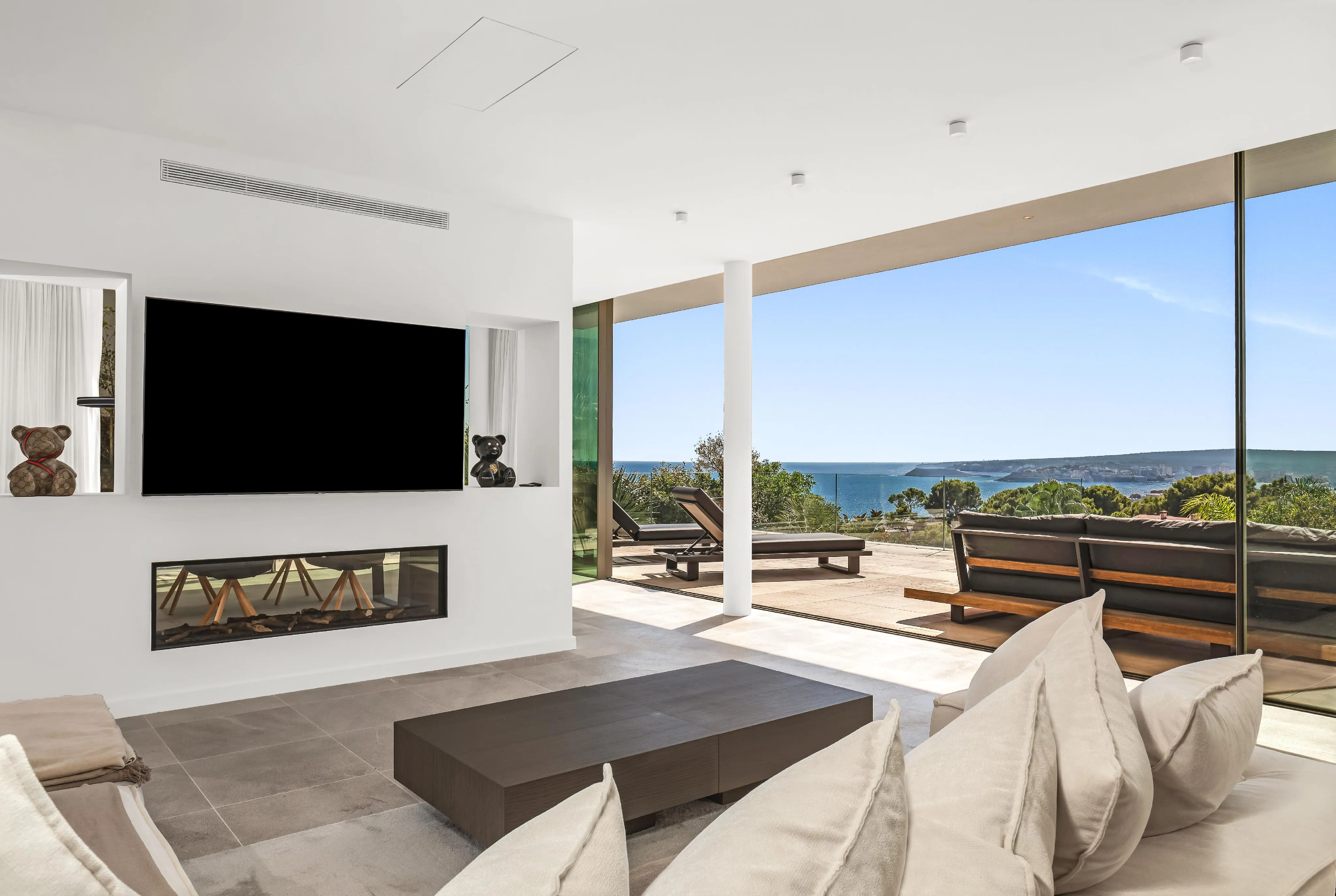 Villa de lujo con vistas al mar a pocos pasos del puerto Portals-4