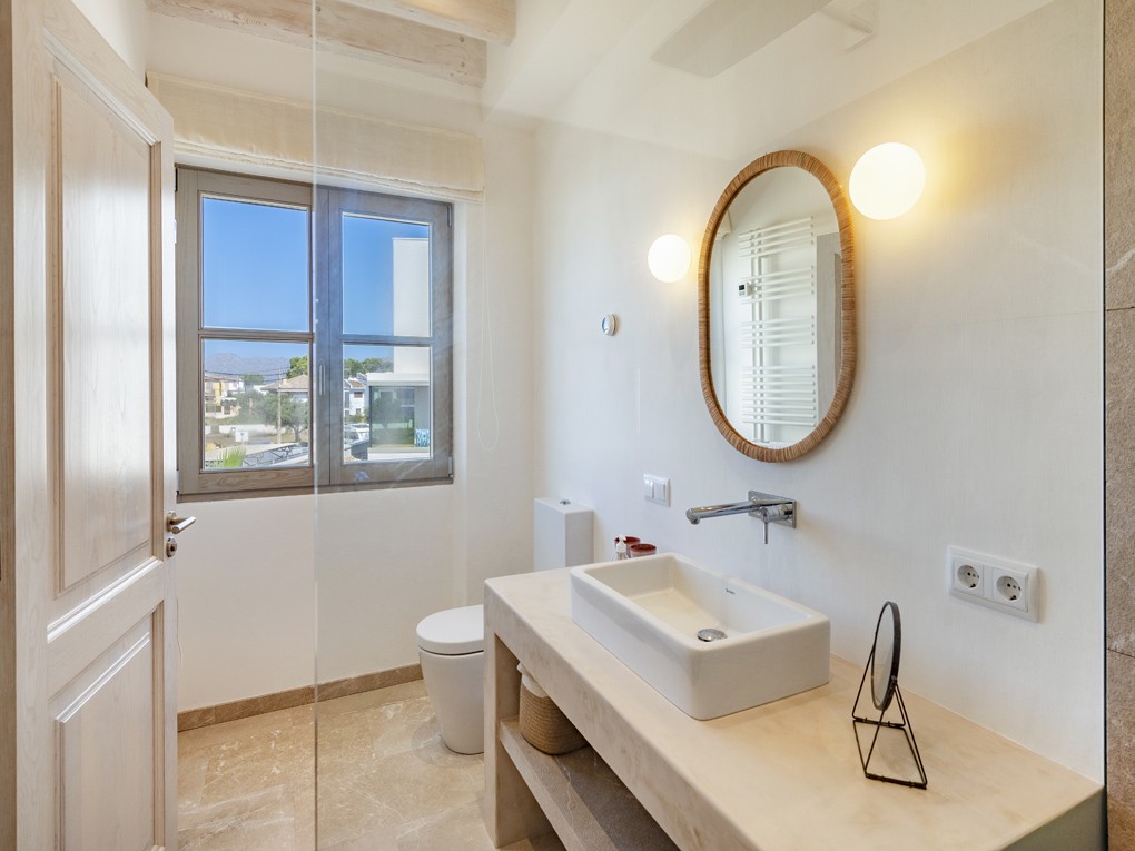 Spectacular villa with 5 en-suite bedrooms on the seafront in Alcudia-21