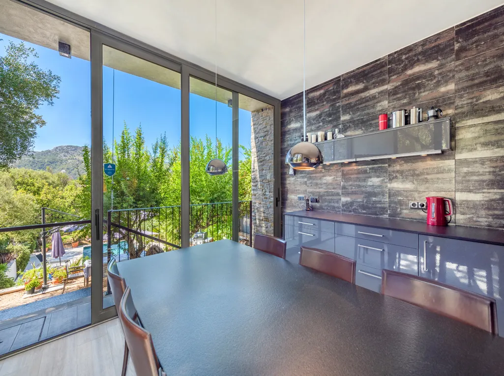 Meravigliosa villa di città più terreno in una posizione meravigliosa-11