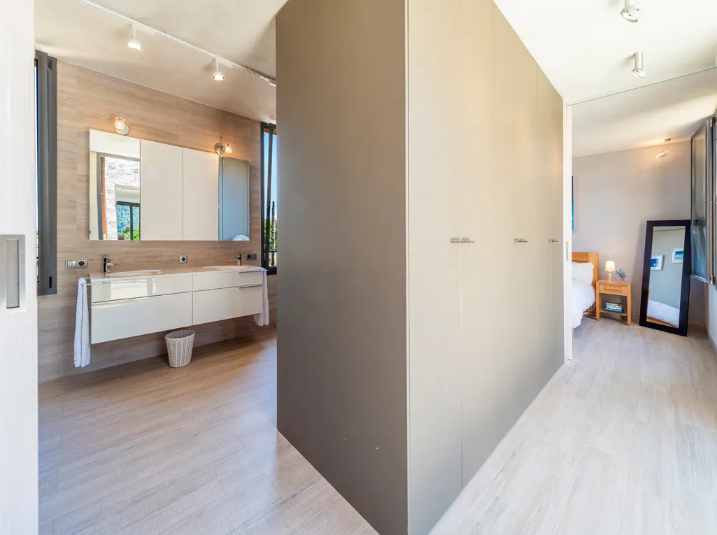 Meravigliosa villa di città più terreno in una posizione meravigliosa-15