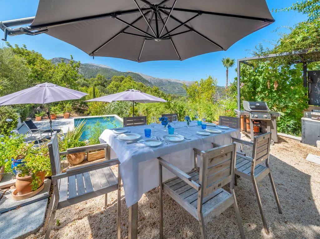 Meravigliosa villa di città più terreno in una posizione meravigliosa-1