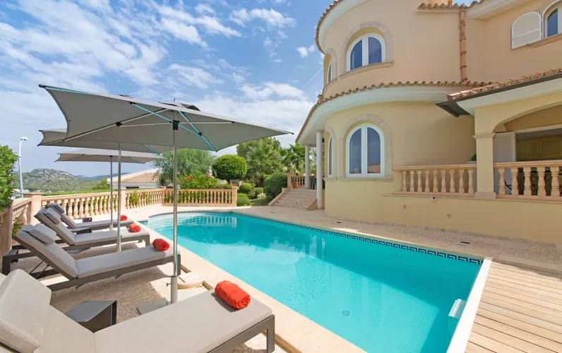 Luxe villa in Santa Ponsa