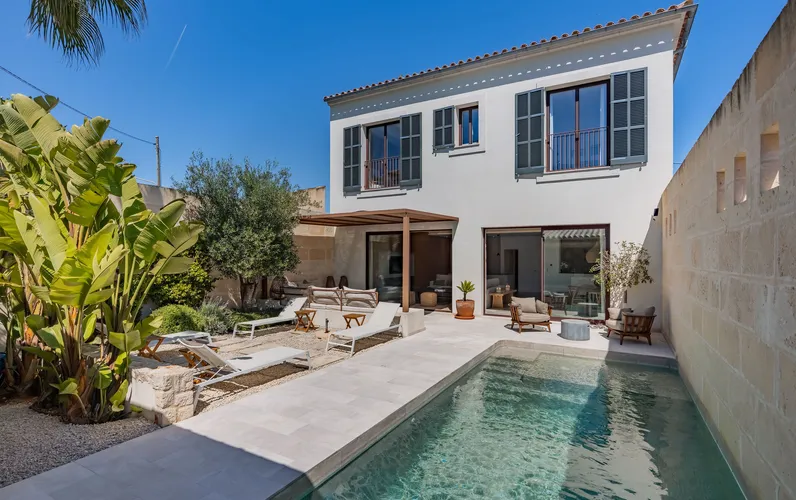 Элегантный таунхаус с видом на остров Кабрера