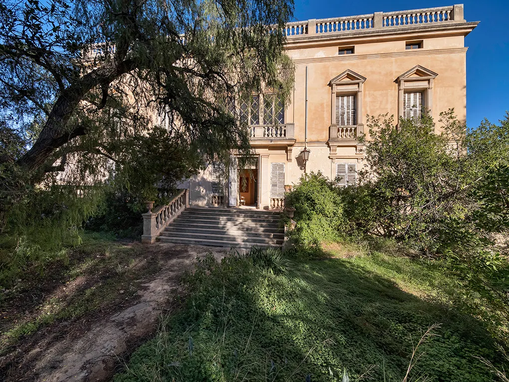 En unik privat tillflyktsort ovanför Palma-13