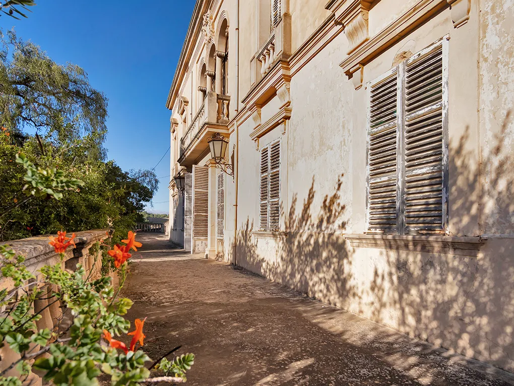 En unik privat tillflyktsort ovanför Palma-14