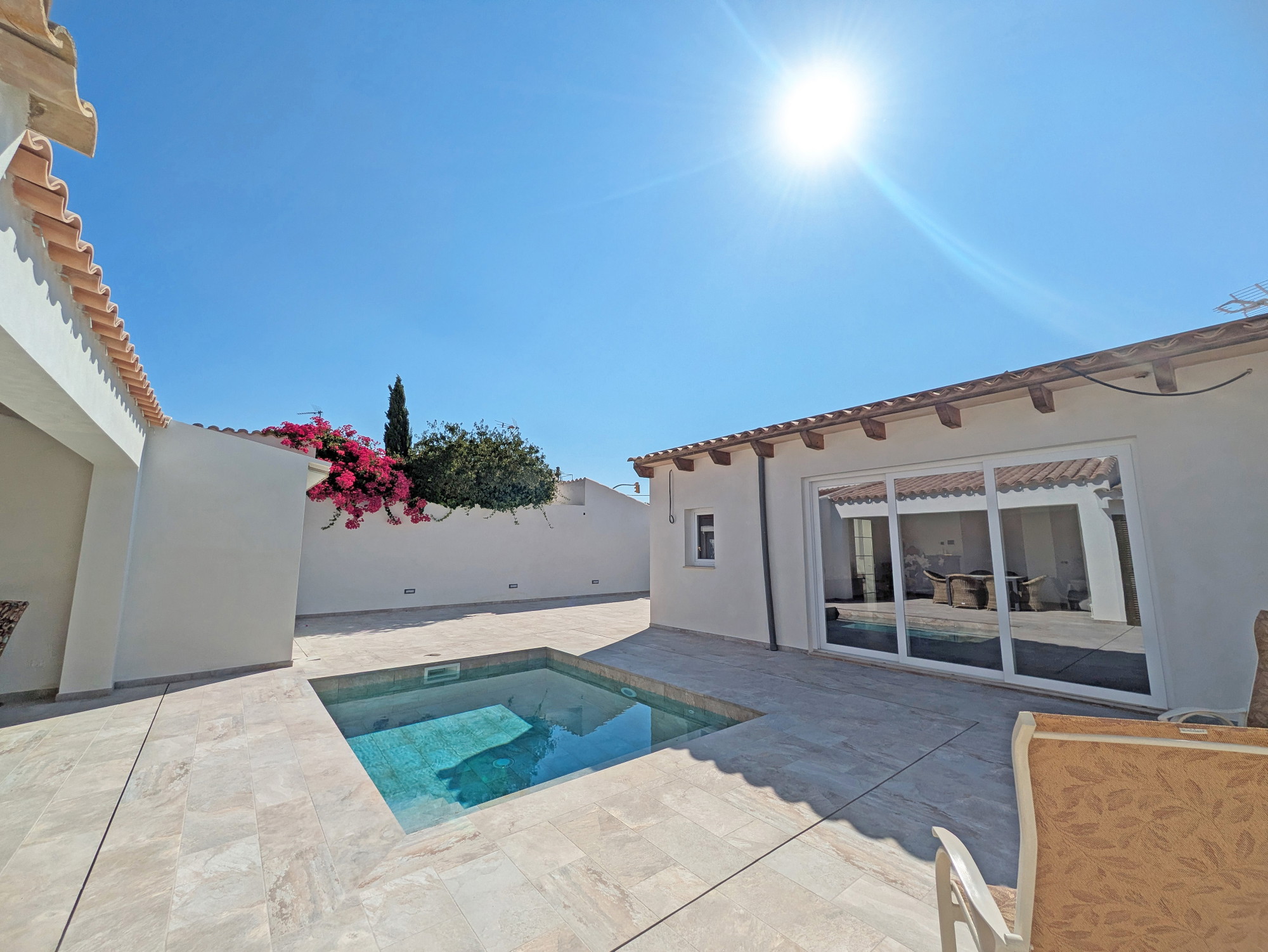 Newly renovated terraced house with pool-3