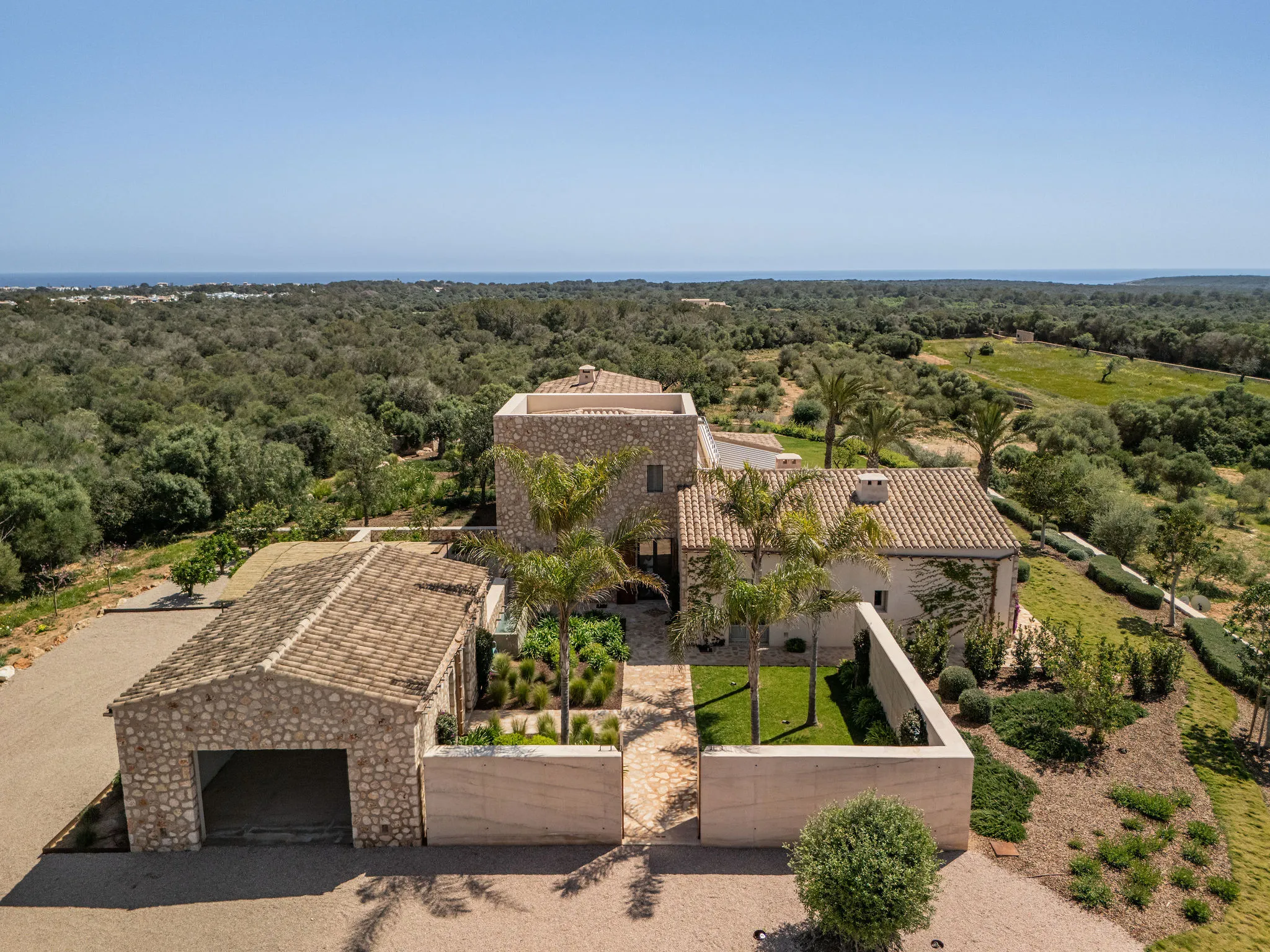 Finca i natursten av hög kvalitet med fantastisk havsutsikt-13
