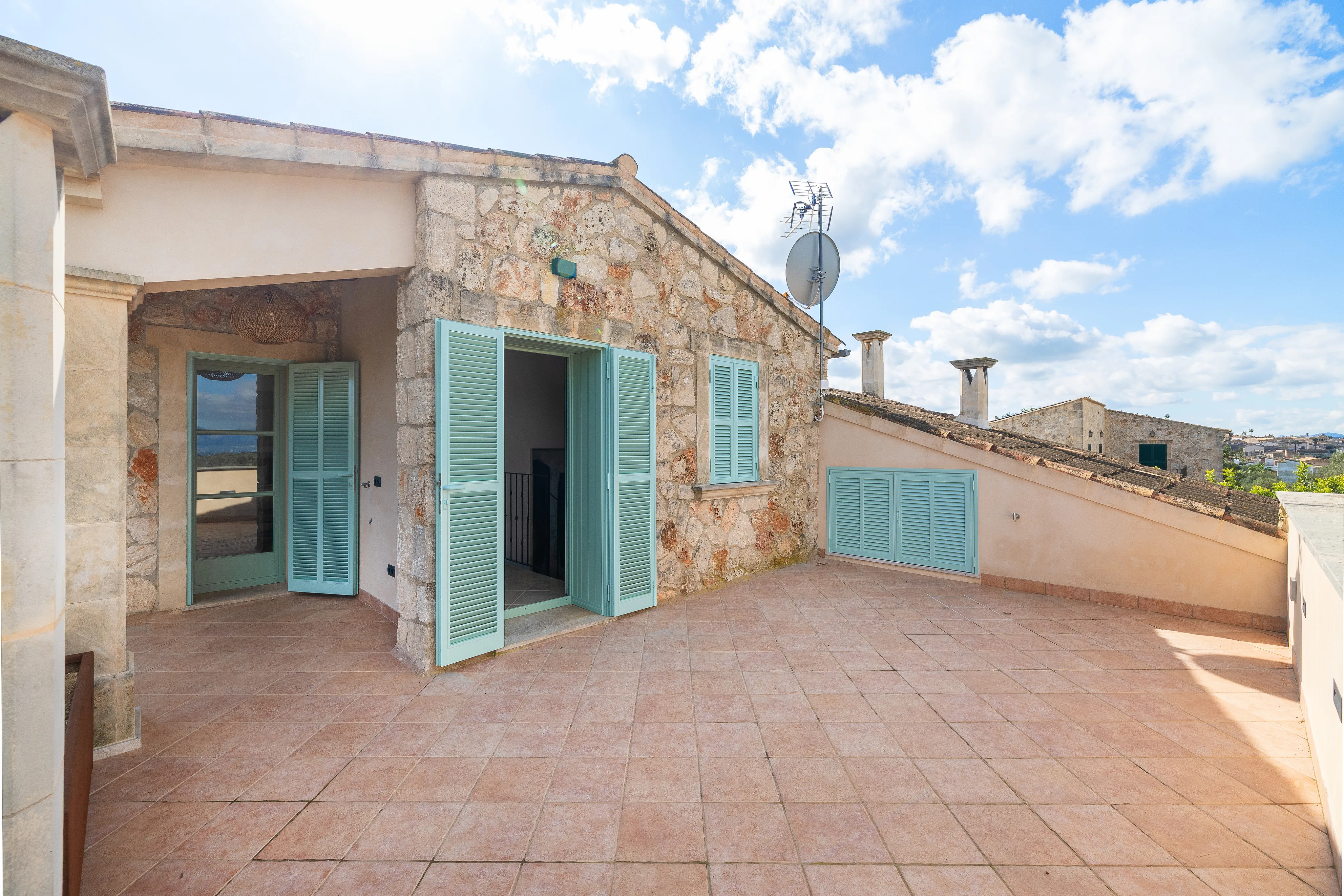 Vila amb encant i piscina als afores de Sineu-15