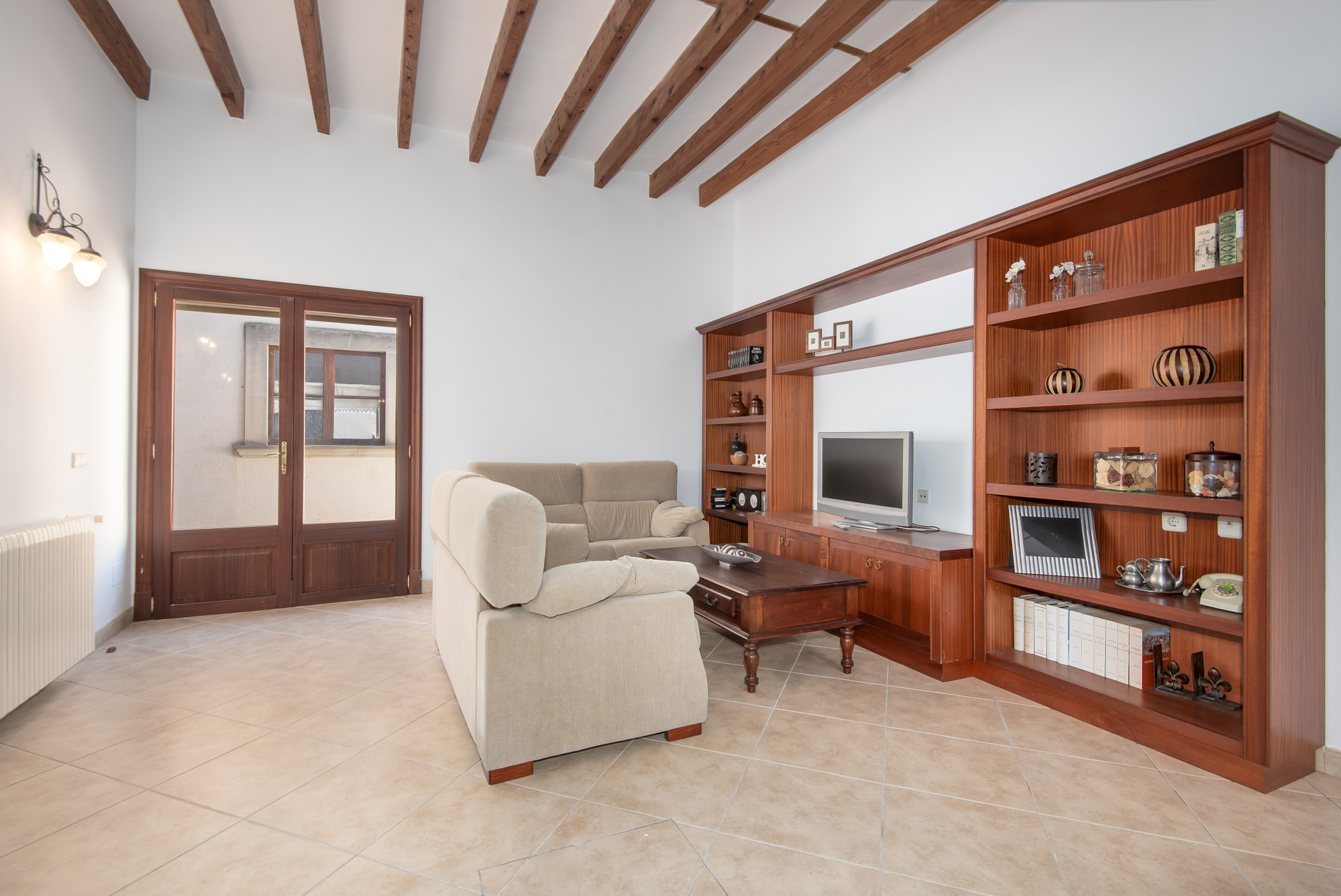 Elegant townhouse with authentic Mallorcan charm-5