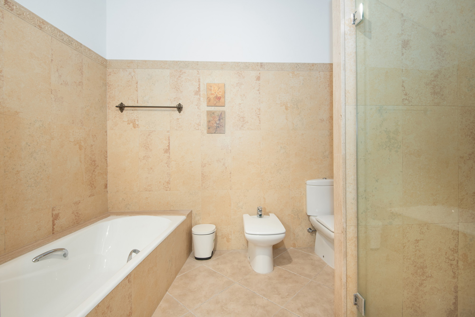 Elegant townhouse with authentic Mallorcan charm-12
