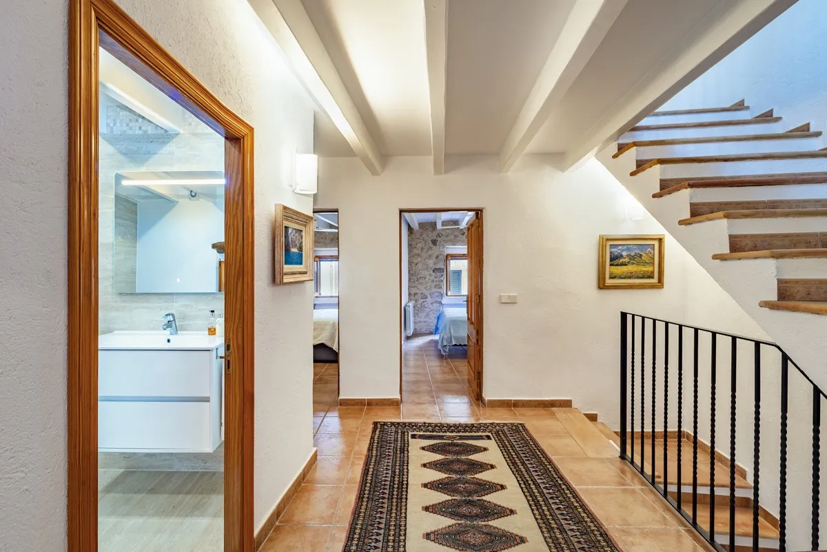 Excellent energy efficient townhouse in Pollensa, Mallorca-12