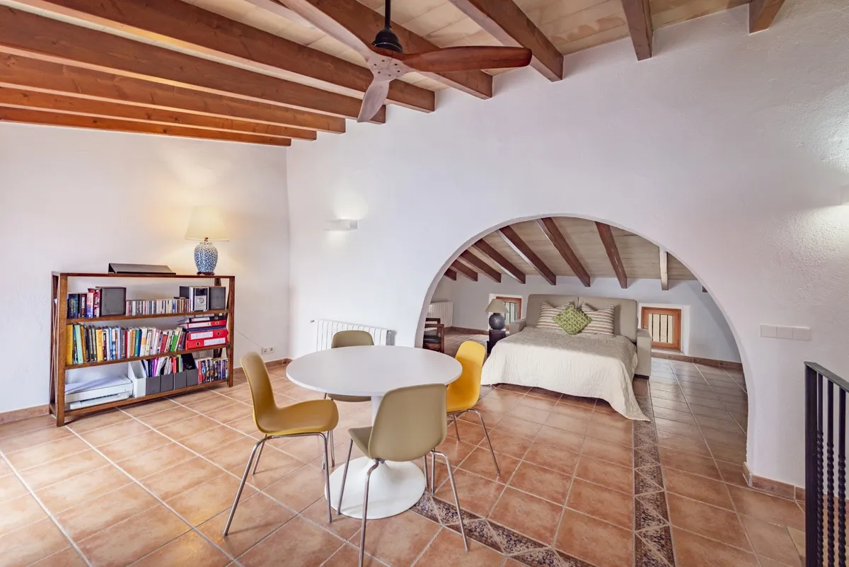 Bonita casa de poble renovada a Pollensa, Mallorca-18