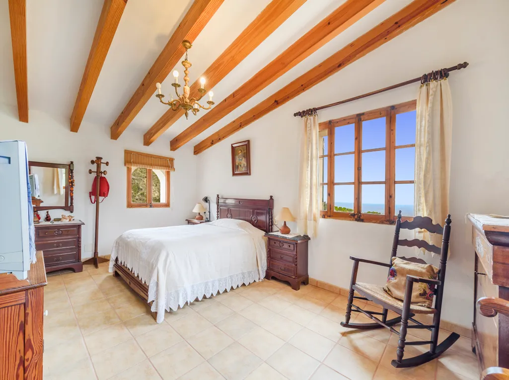 Detached stone house in Deià-8