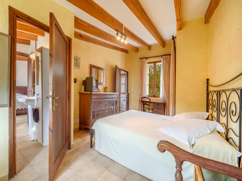 Detached stone house in Deià-10