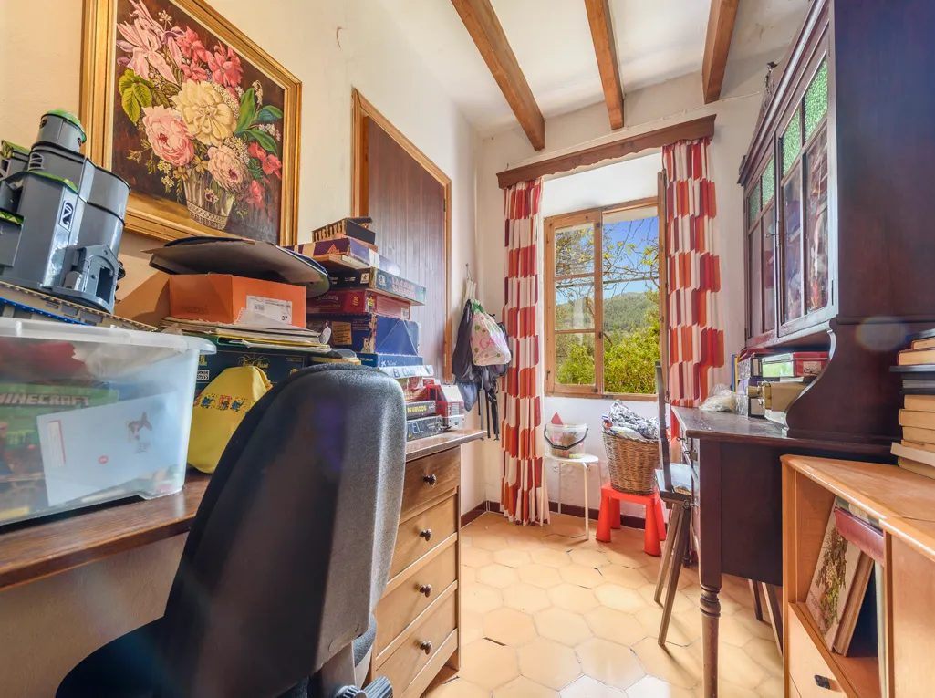 Detached stone house in Deià-12