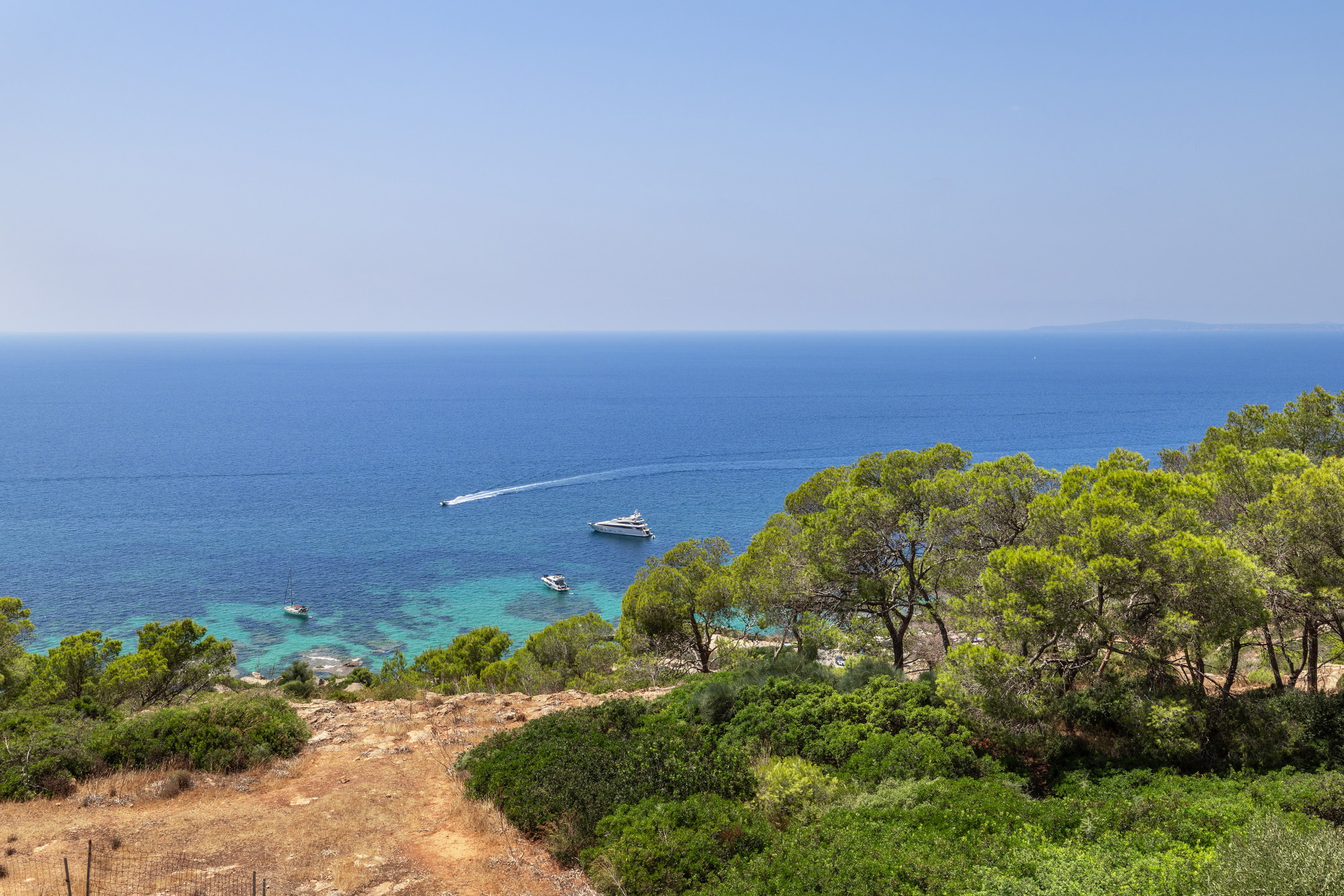 Stunning villa overlooking the Mediterranean-19