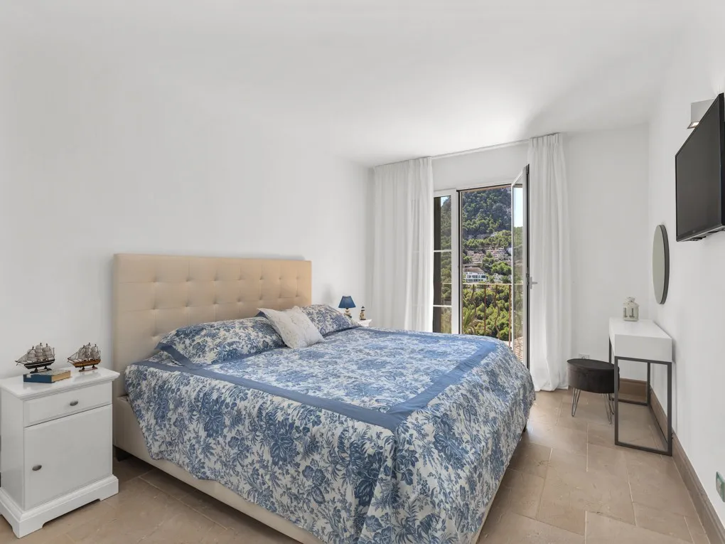 Elégante propriété à Gran Folies avec vue sur la montagne-9