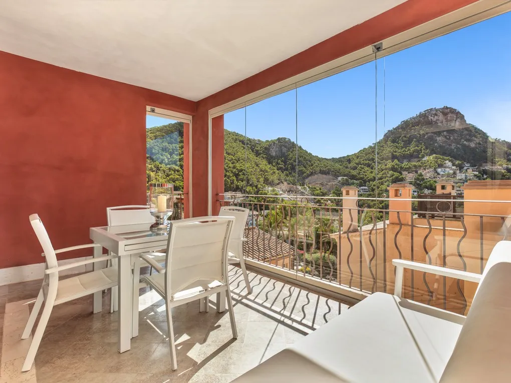 Elégante propriété à Gran Folies avec vue sur la montagne-1