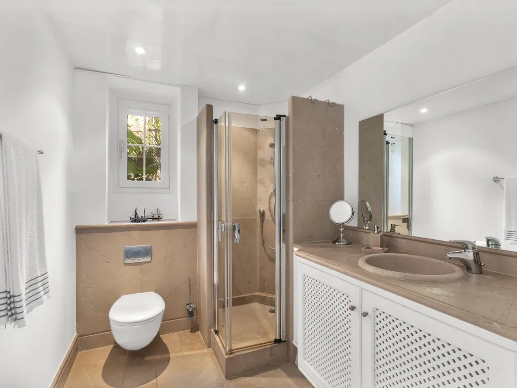 Elégante propriété à Gran Folies avec vue sur la montagne-12