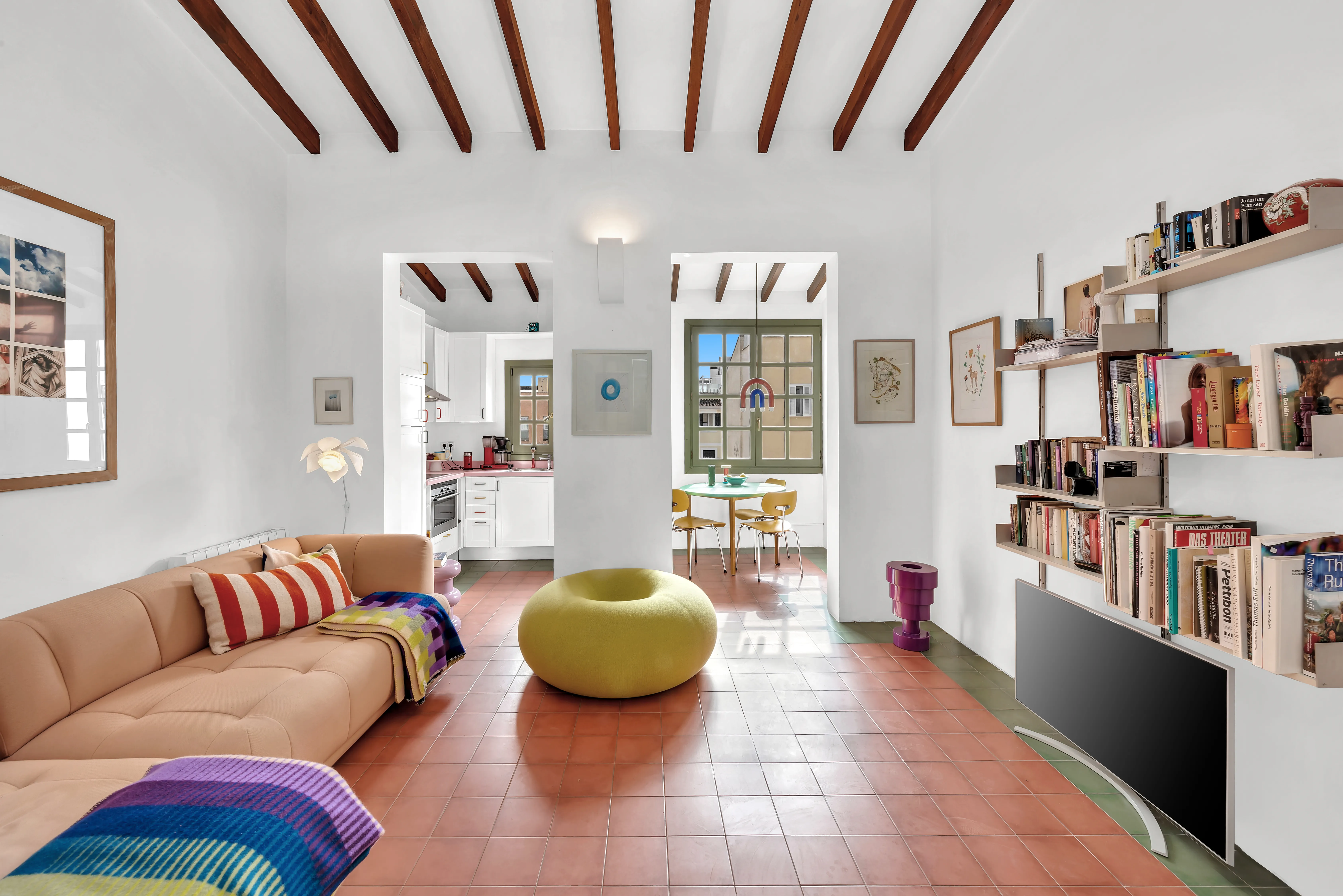 Ático con carácter en excelente estado-2