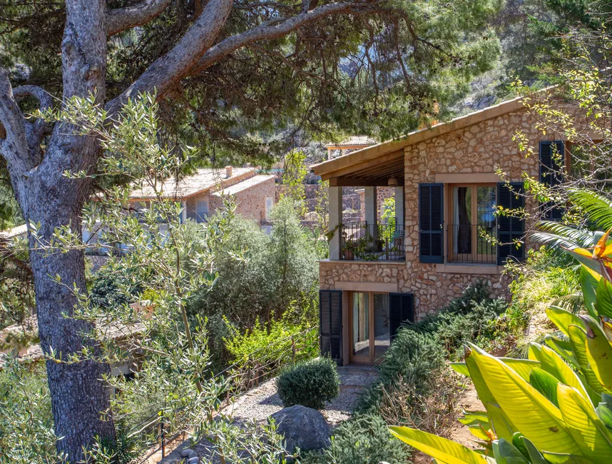 "És Secret de Propietat de lloguer exclusiva a Cala Deià - Lloguer temporal-2