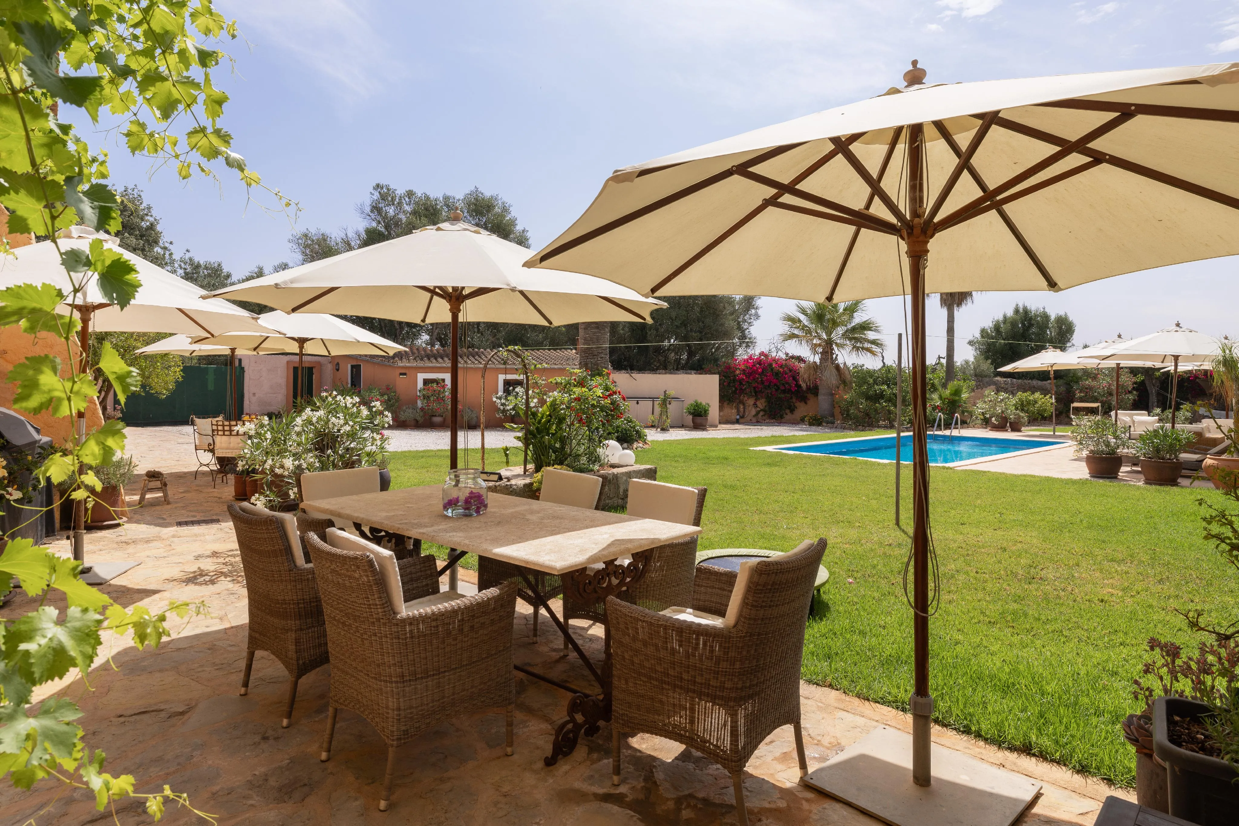 Charming mediterranean country house in Llucmajor-2