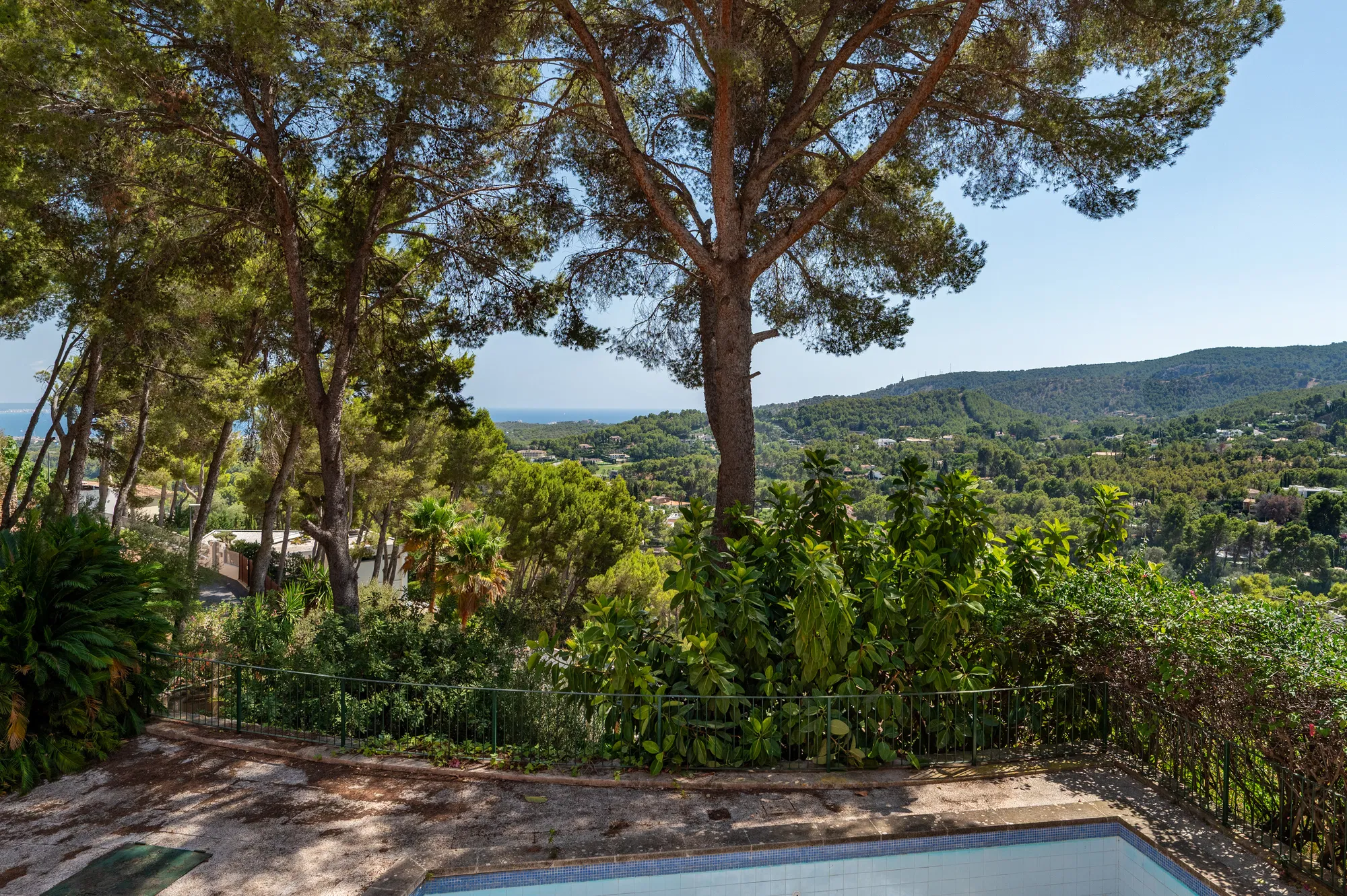 Exclusive building plot with sea views in Son Vida-9