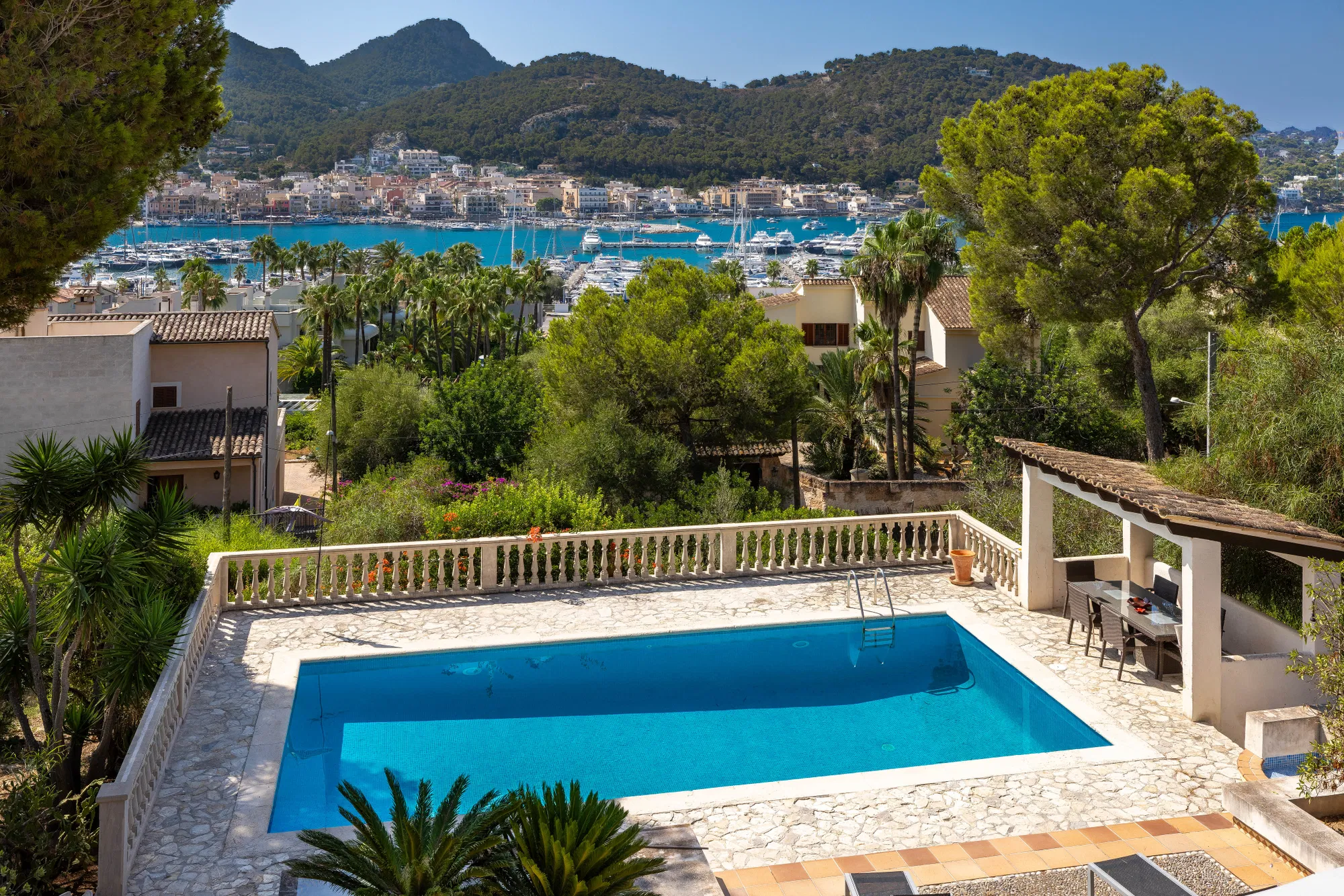 Exclusive villa with unobstructed harbour views and exceptional potential for development in Port Andratx-8