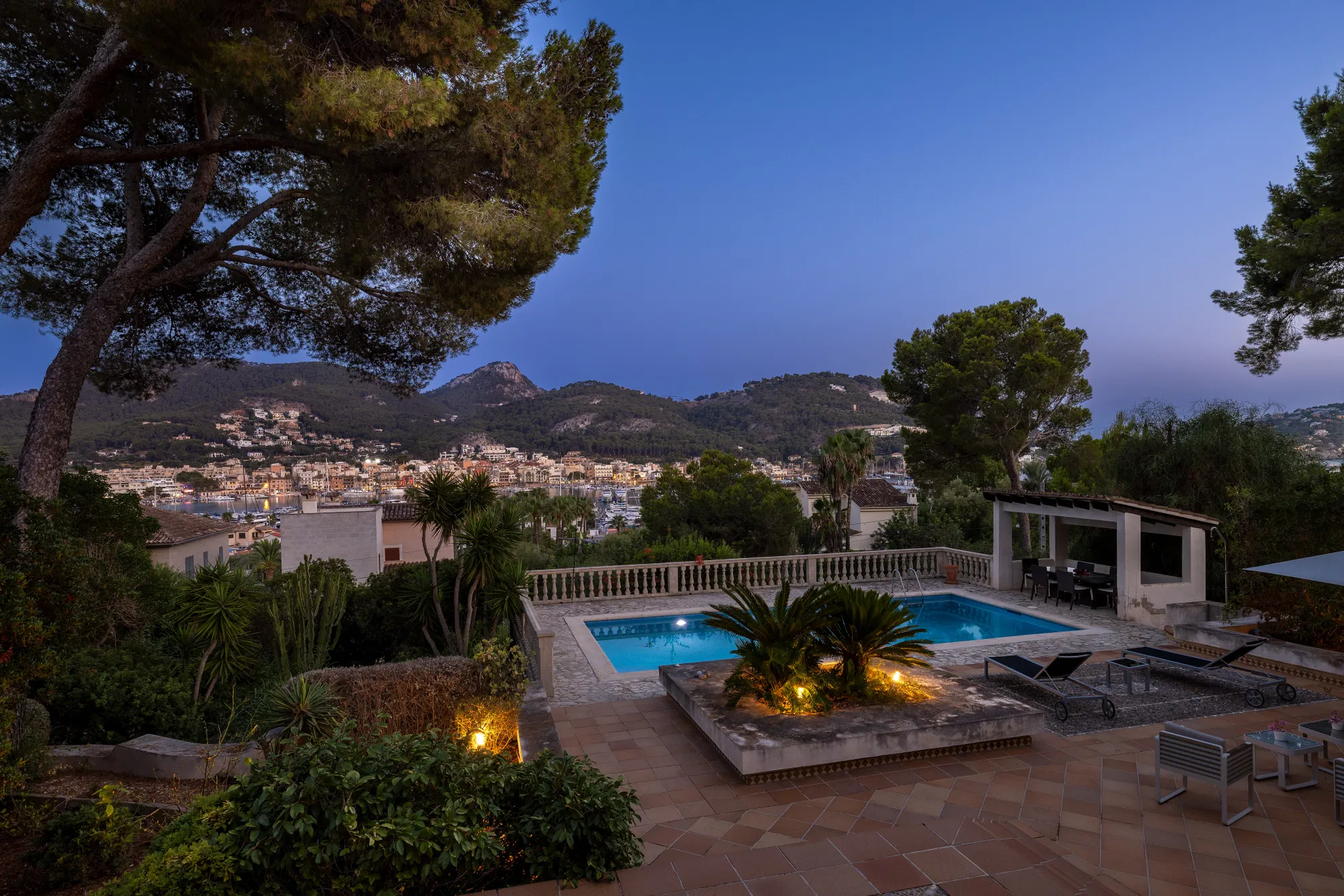 Exclusive villa with unobstructed harbour views and exceptional potential for development in Port Andratx-6