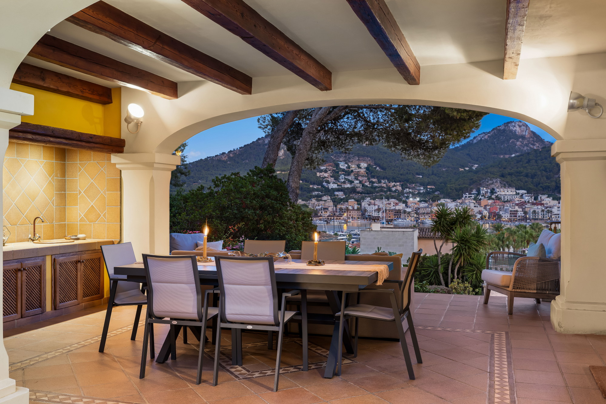 Exclusive villa with unobstructed harbour views and exceptional potential for development in Port Andratx-15