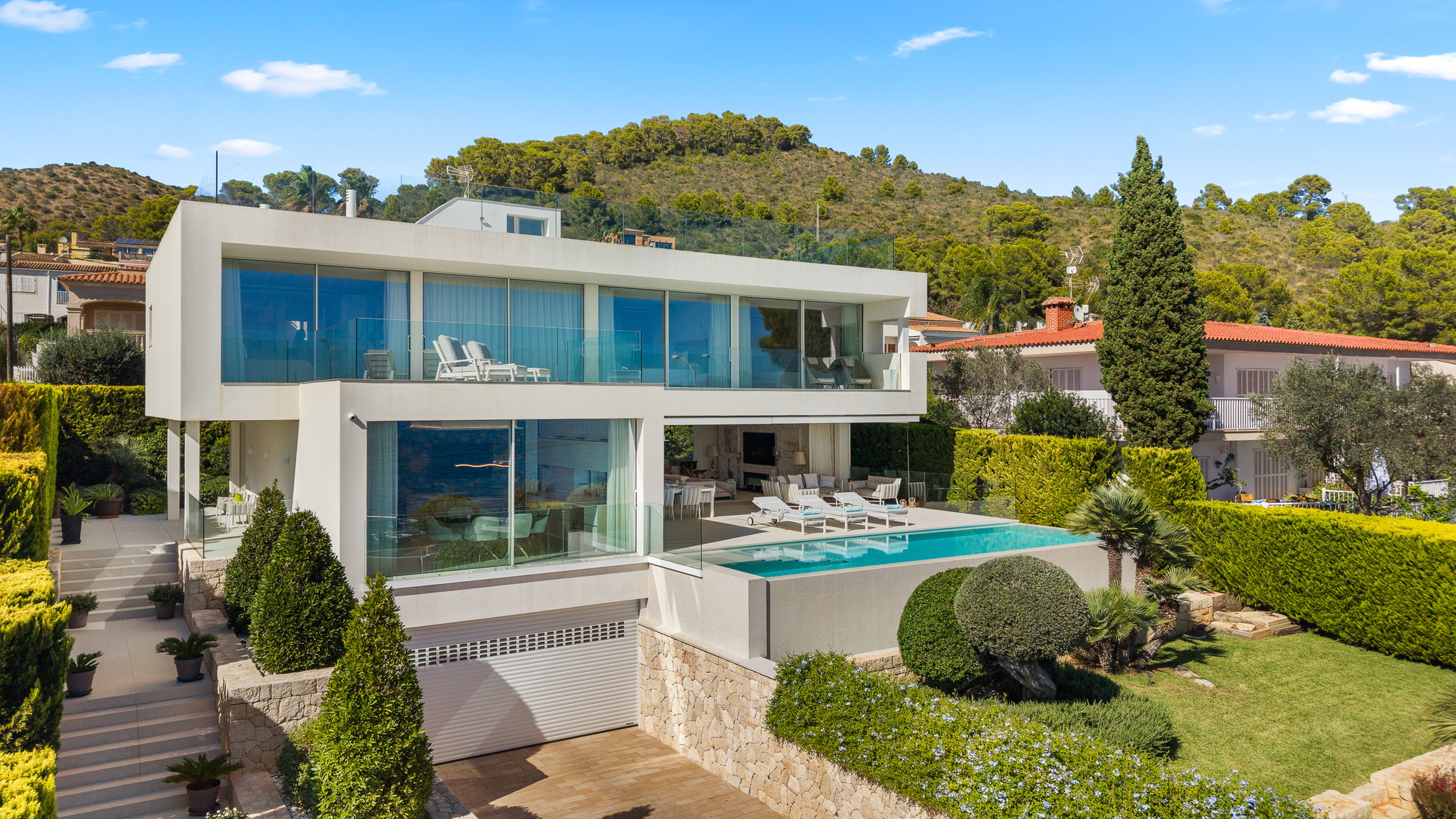 Luxe villa direct aan zee – een uniek juweeltje aan de Middellandse Zee in Alcanada, Puerto Alcudia