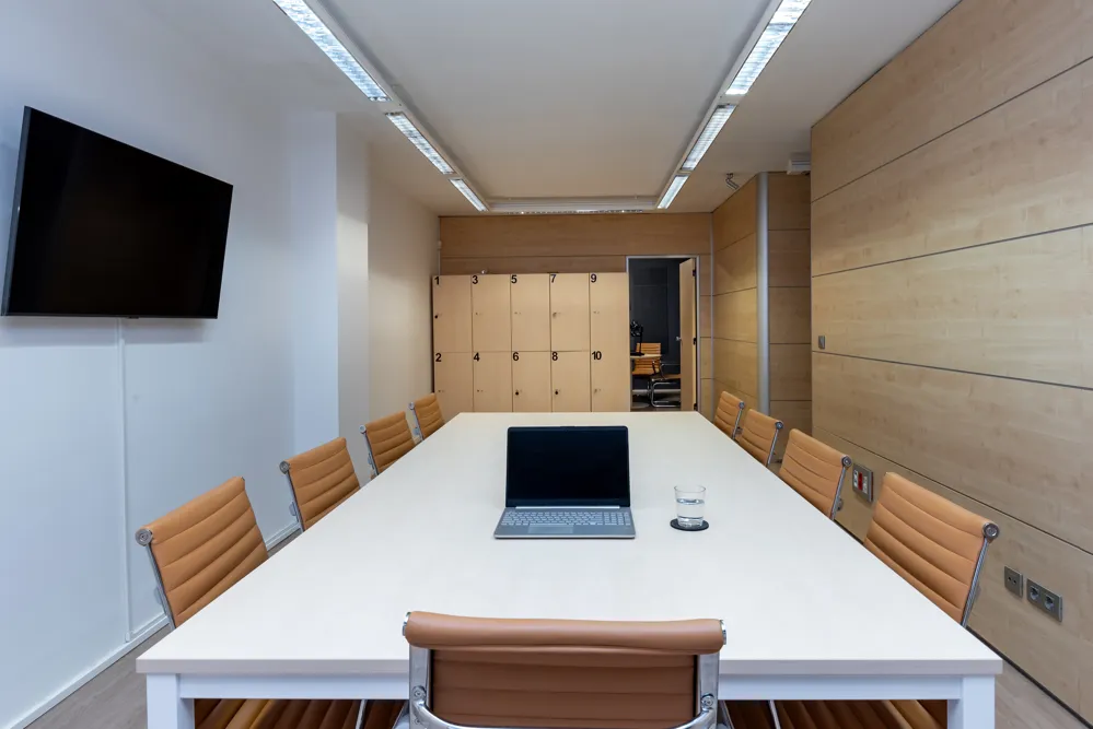 Exclusivo espacio de oficinas en Paseo Maritimo-3