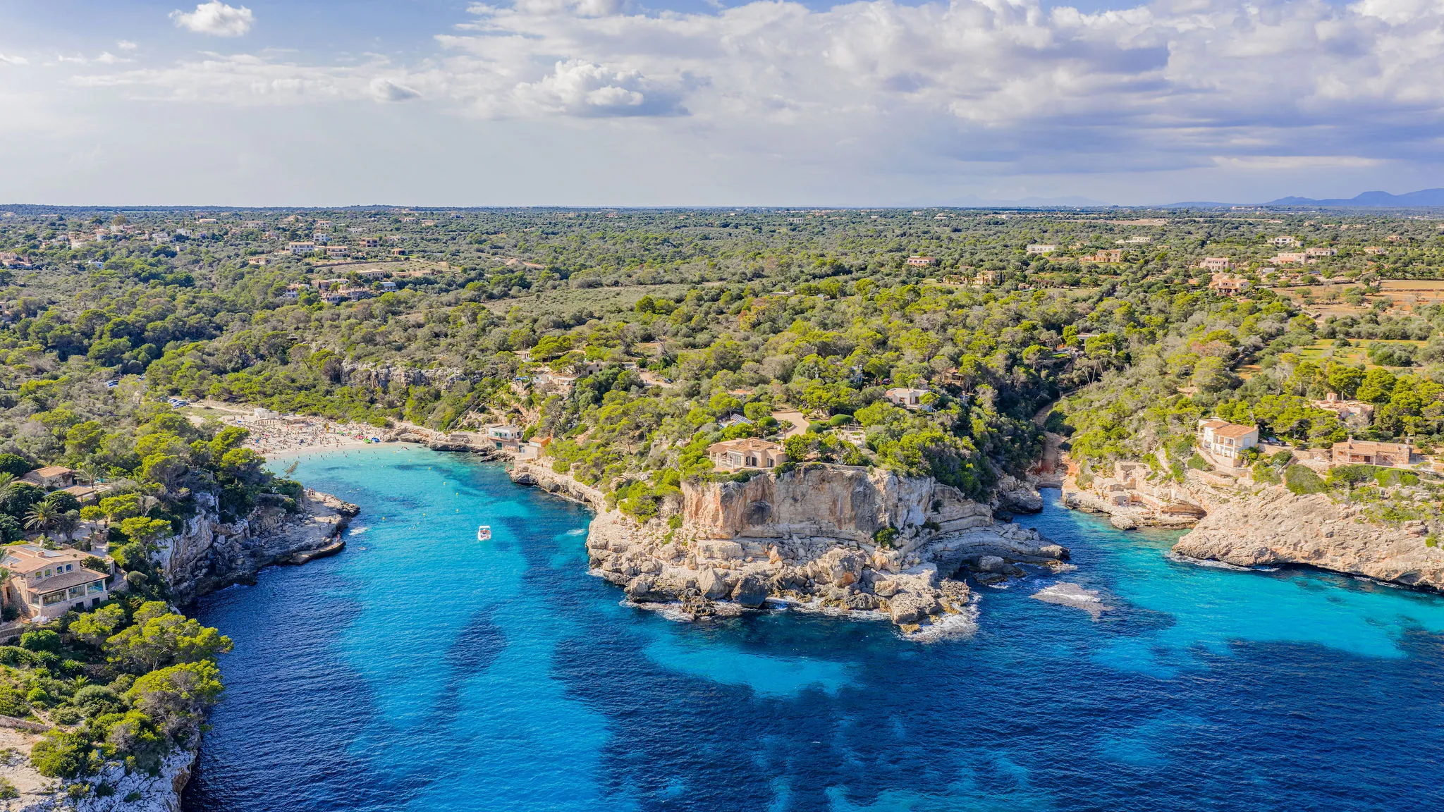 Finca junto al mar con jardín de ensueño-21