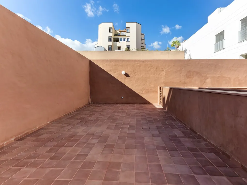 Nyrenoveret lejlighed i Gomila-1