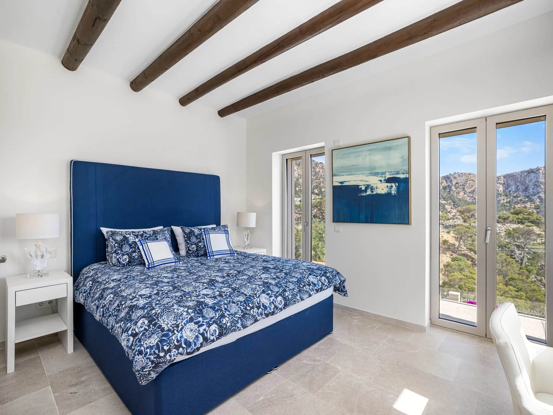 Donde la luz se une al lujo - Villa con vistas al mar, casa de invitados y piscina-23